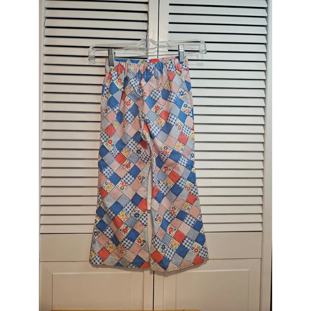 Vintage Health-tex Kids 5 Patchwork Floral Bell Bottom Pants Red White Blue 70s
